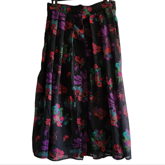 ModCloth Meow Bouquet Pleated Swing Skirt - Picture 2 of 13